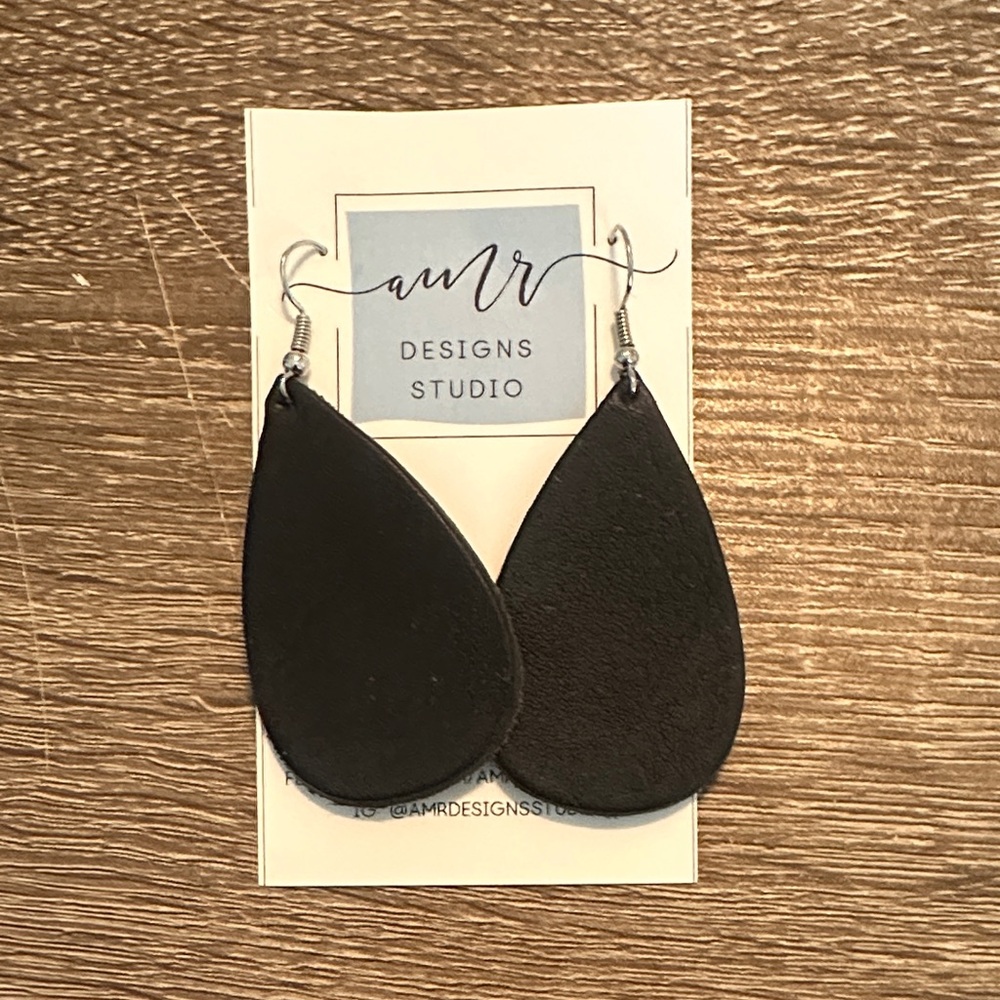 Black Teardrop Earrings